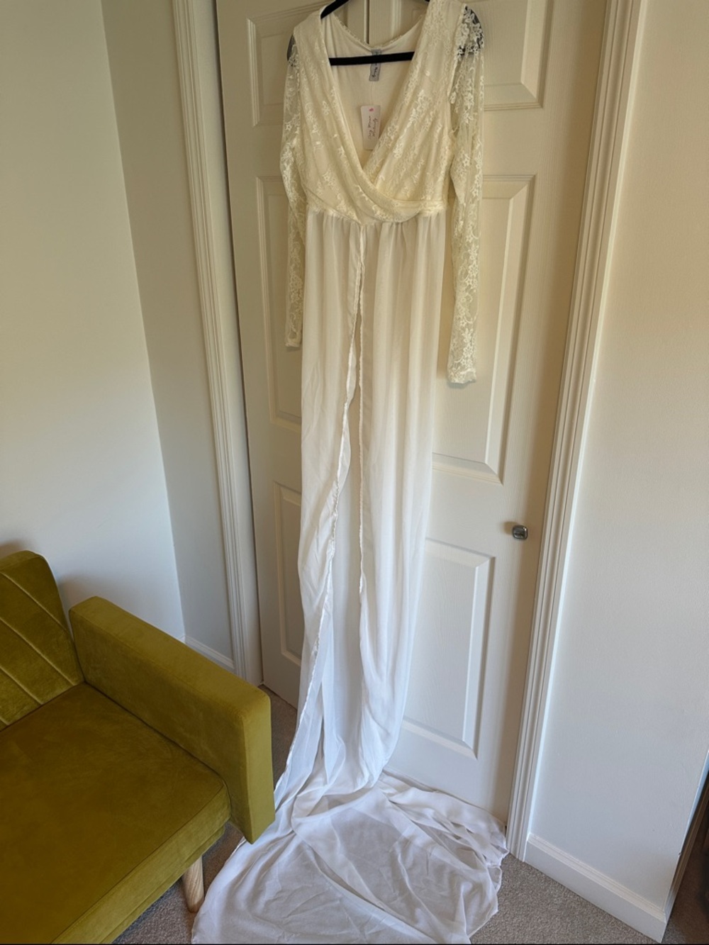 Ivory Lace Long Sleeve Maxi Dress
